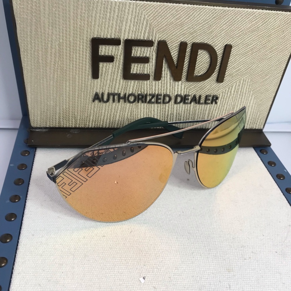 Fendi FF-M0074/S 3YG/0J Sunglasses Women's Light Gold/Blue-Gold Mirror Lens 67mm - Picture 9 of 14
